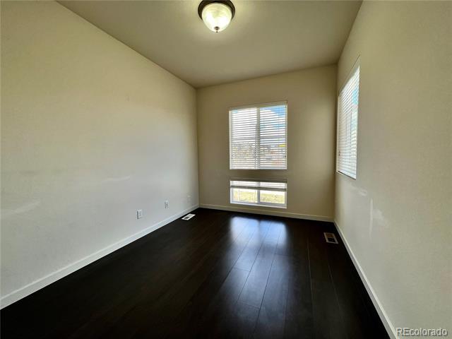 Building Photo - 9032 E Lehigh Ave