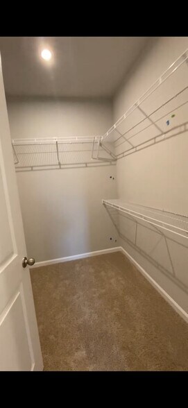 Building Photo - 6041 Timberdale Ave