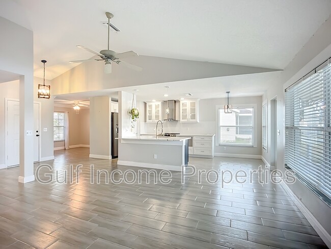 Building Photo - 4218 Berkeley Dr