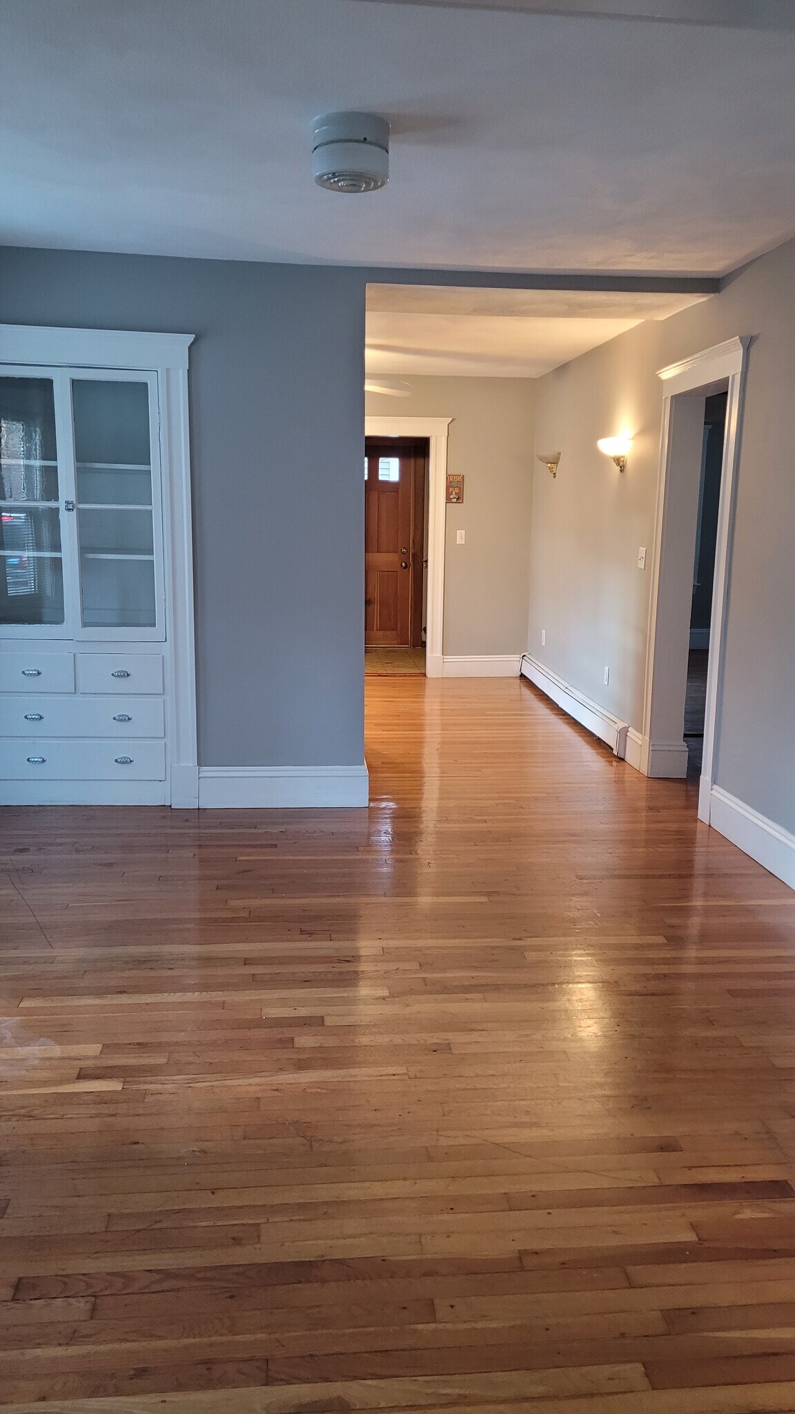 Building Photo - 881 Broadway