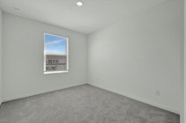 Building Photo - New - Never Lived In Townhome - Lakewood R...