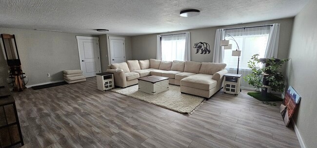 Building Photo - 318 Bald Eagle Dr