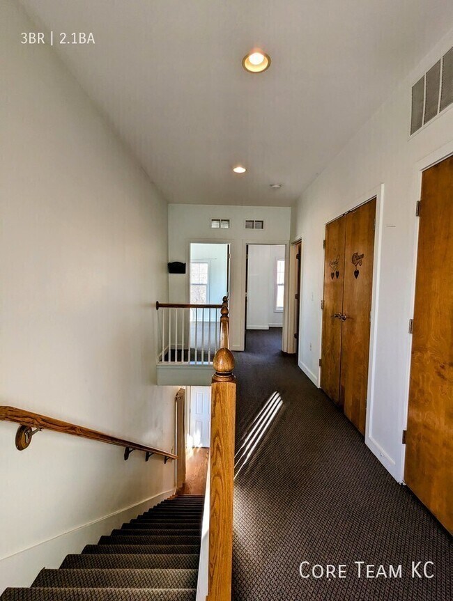 Building Photo - 2911 Cherry St