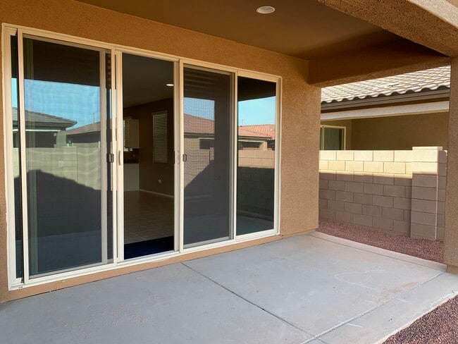 Building Photo - 3 Bedroom 2 Bath Home with 2 car garage, only built in 2020