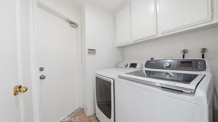 Building Photo - 25006 Bani Ave