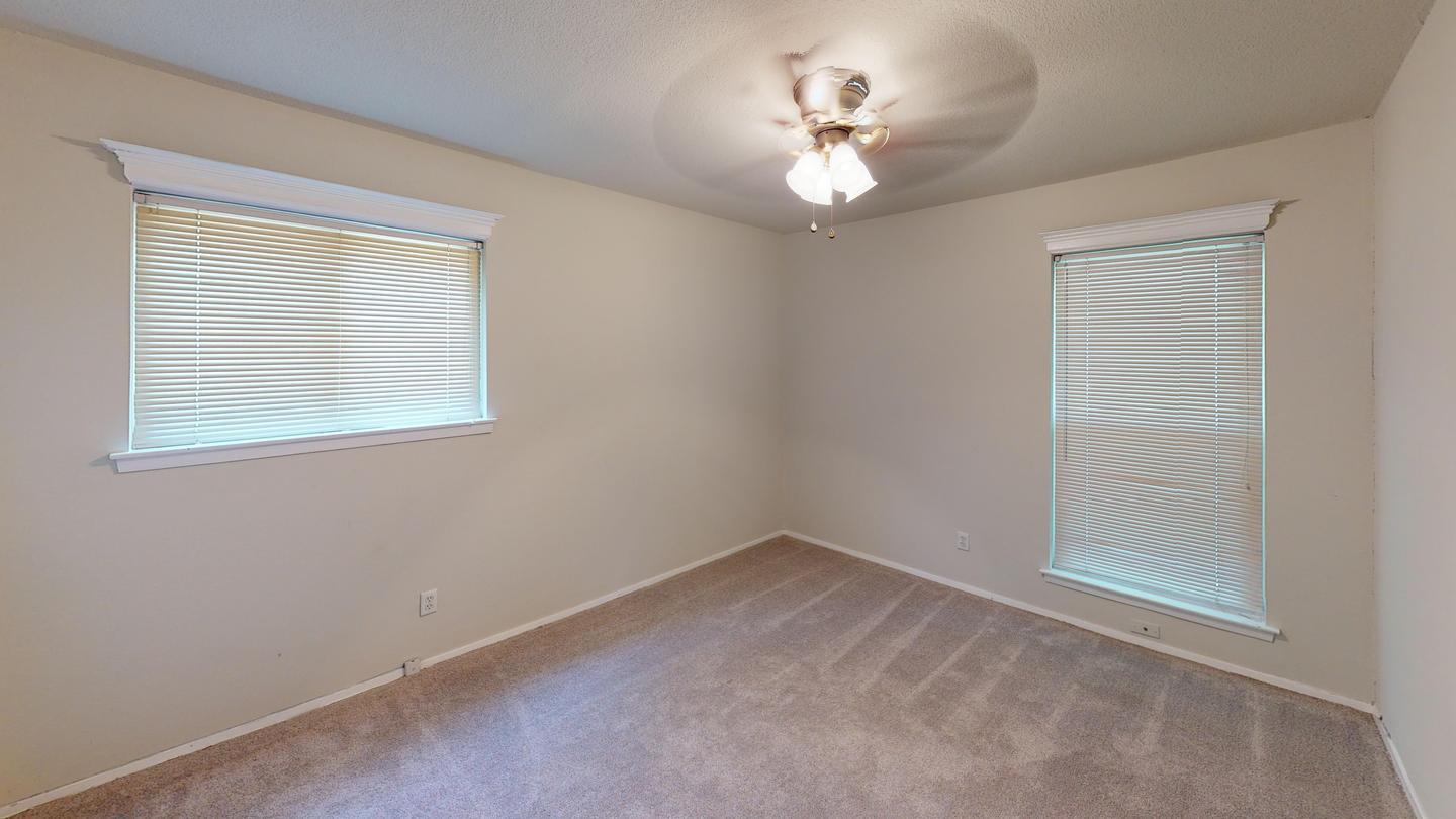 Building Photo - 1705 Cushing Park Dr