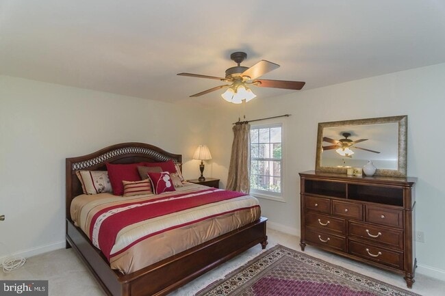 Building Photo - 7628 Westlake Terrace