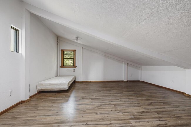 Building Photo - 4811 Soundside Dr