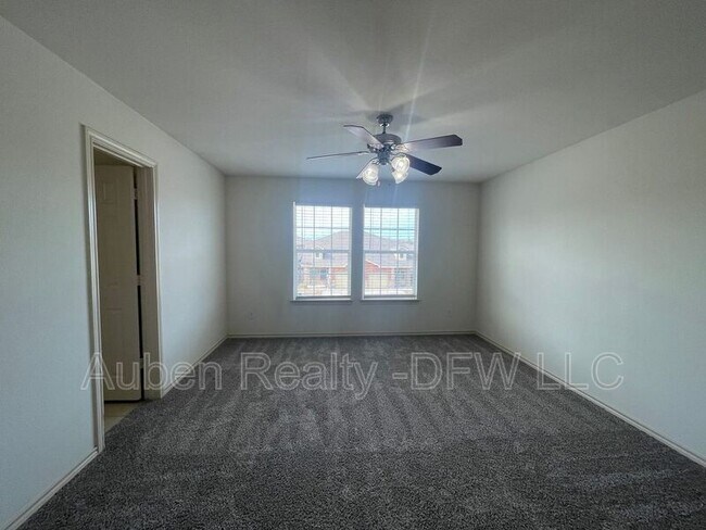 Building Photo - 909 Parkplace Ridge