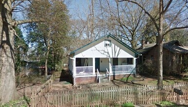 Building Photo - Atlanta Apartment on Quiet Corner Lot