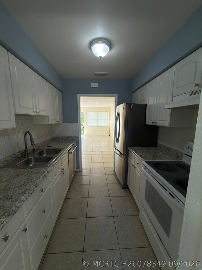 Building Photo - 307 Northlake Dr