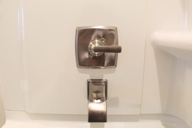 Building Photo - 109 S Peak Dr