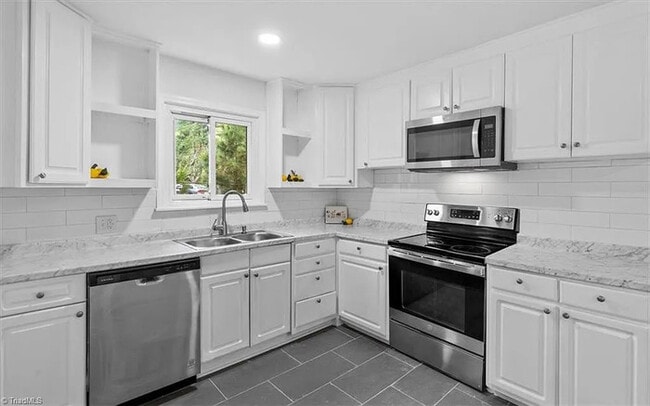 Building Photo - Earn Wealth While Leasing - Like a Homeowner - Lease to Own