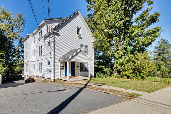 Building Photo - 245 Oakland St