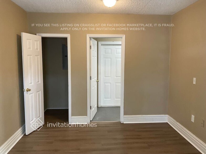 Building Photo - 2811 Eagle Run Cir N