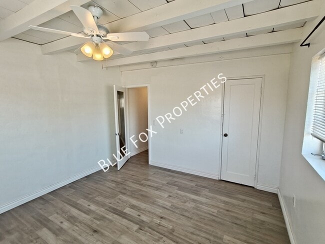 Building Photo - 2233 N Isabel Blvd