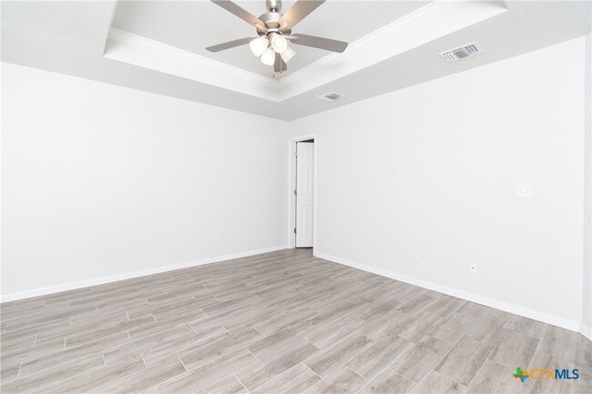 Building Photo - 6910 Catherine Dr