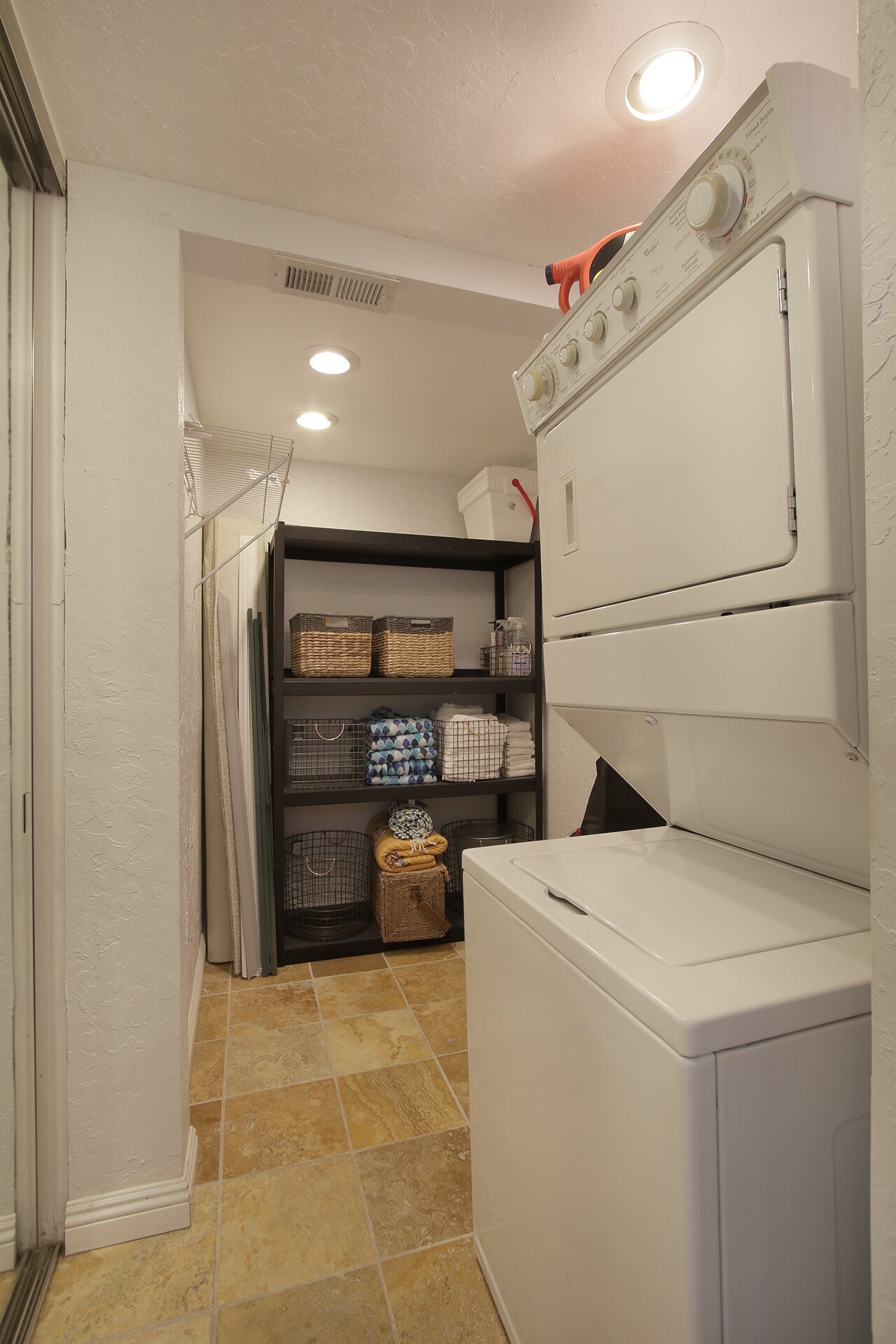 New Laundry set - 78205 Cortez Ln