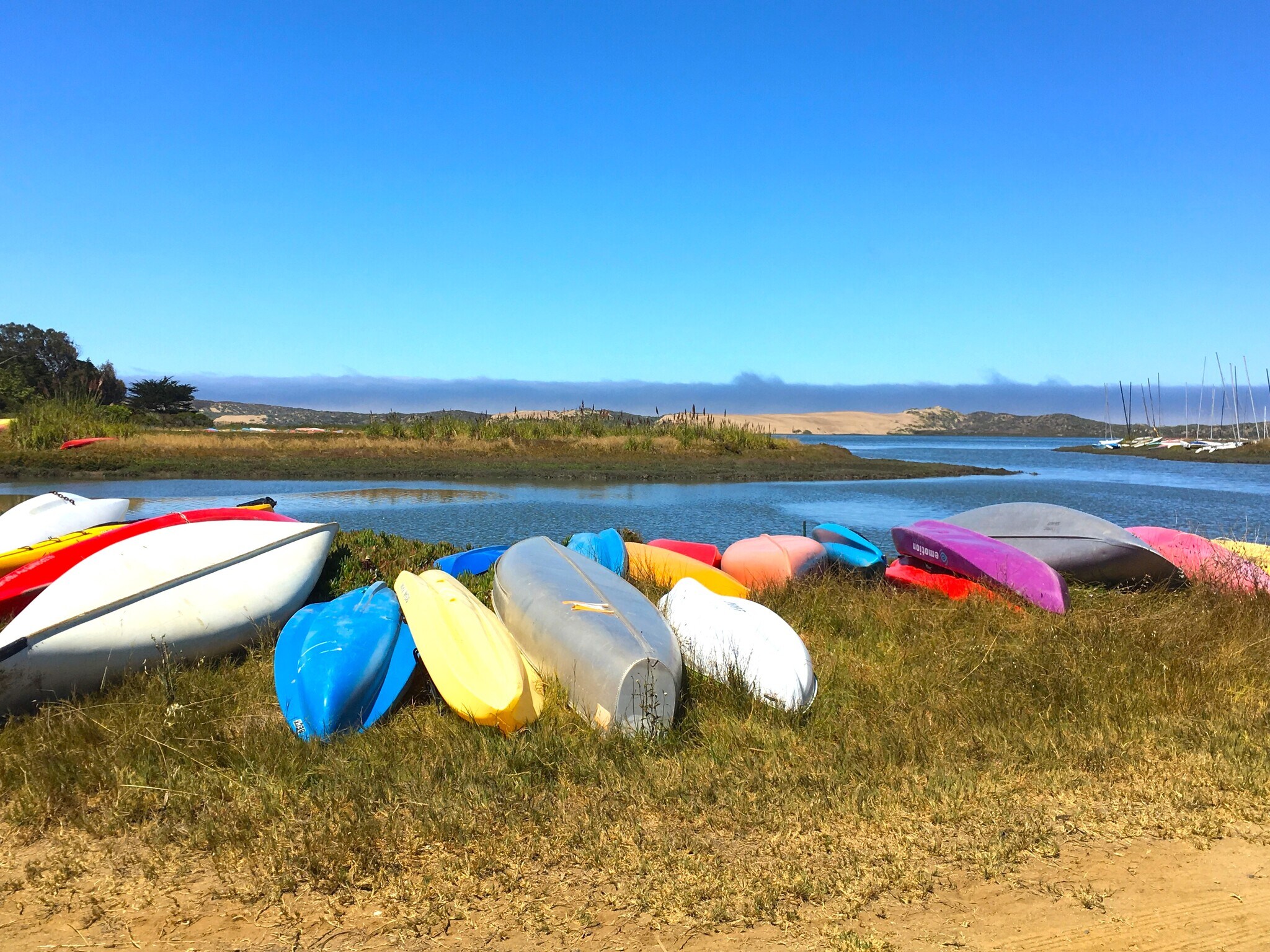 Canoes - 225 Butte Dr