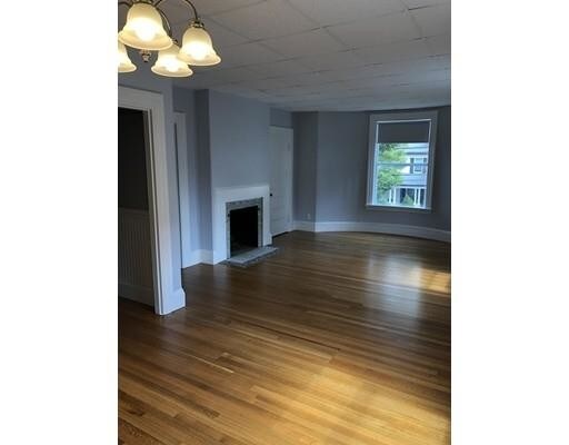 Building Photo - 452 Highland Ave