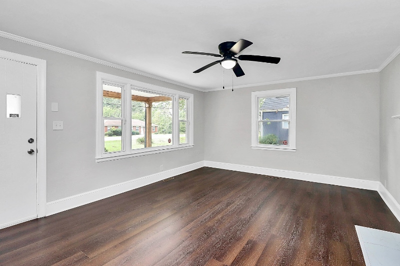 Building Photo - 5726 Oak Dr