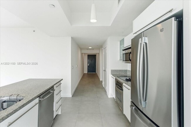 Building Photo - 888 Biscayne Blvd