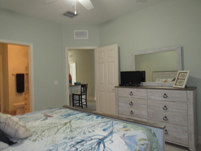 Building Photo - 48 SE Sedona Cir