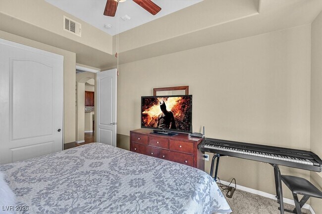 Building Photo - 62 E Serene Ave