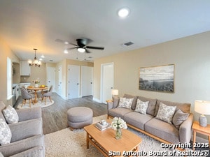 Building Photo - 7571 Windsor Oaks