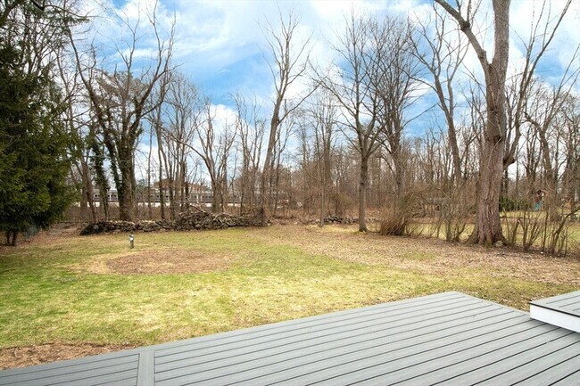 Building Photo - 75 Tower Ave