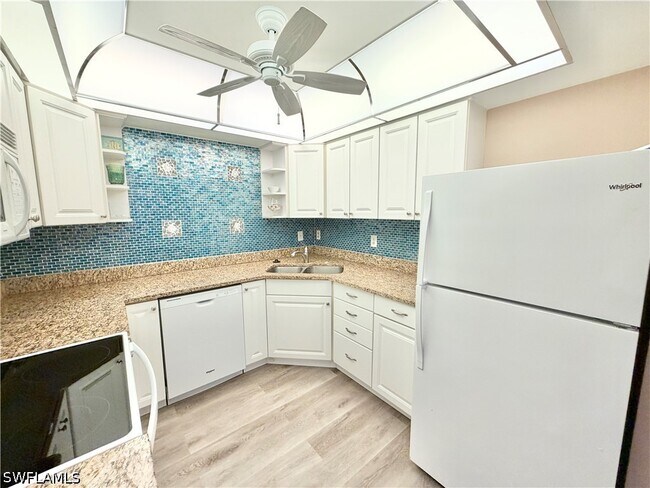 Building Photo - 509 Roma Ct
