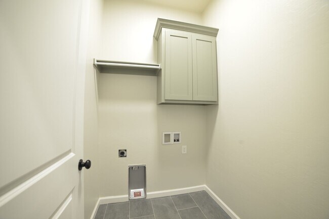 Building Photo - Brand New Home In Washington!