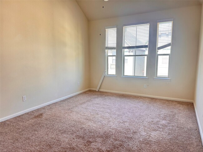 Building Photo - 10009 Spring Shadows Park Cir