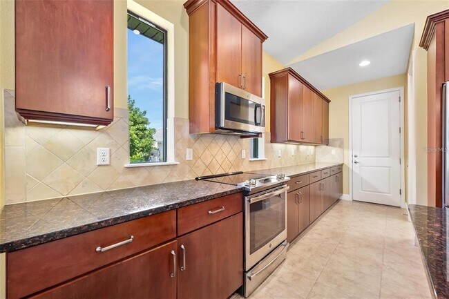 Building Photo - 27 Bay Ct