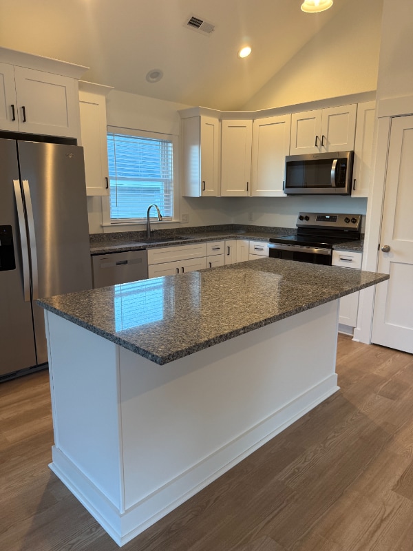 Building Photo - 213 W Palmetto St