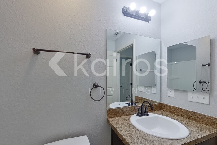 Building Photo - 8790 SW 135th Pl