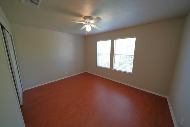 Building Photo - 2 Story Home Available in Cibolo! Realtor commission: $500