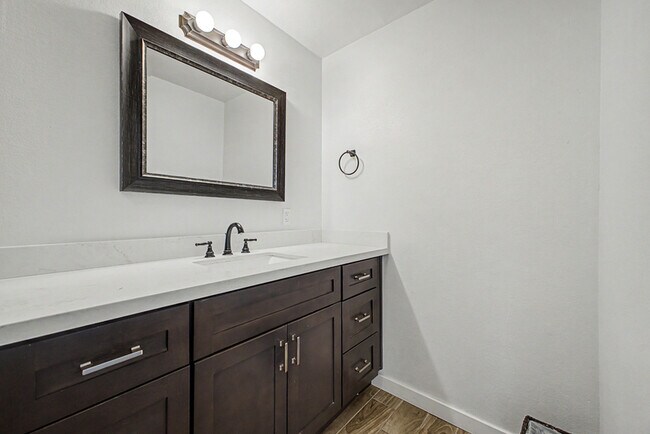 Building Photo - 13608 N 41st Pl