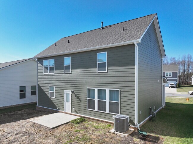 Building Photo - Modern 2024 New Construction in Sage Farms – Steps from Dog Park & Trails!