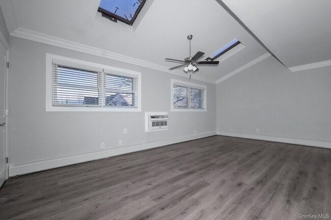 Building Photo - 5 Merman Pl