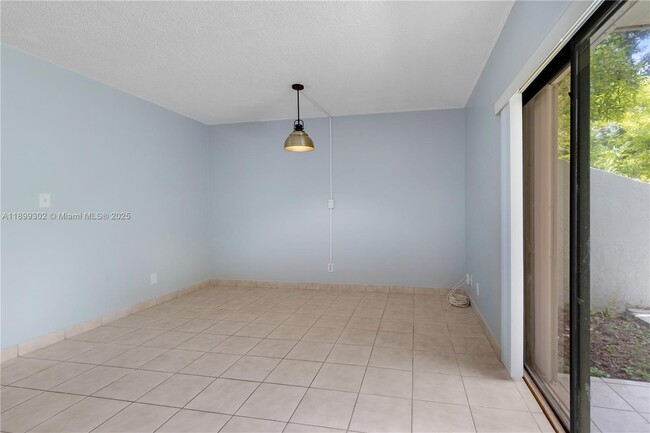 Building Photo - 11237 SW 112th St