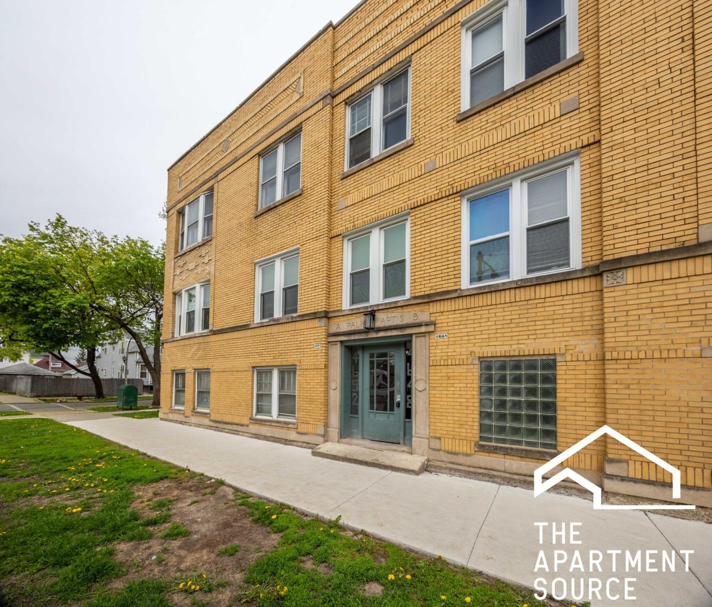 Building Photo - 4652 W Palmer St