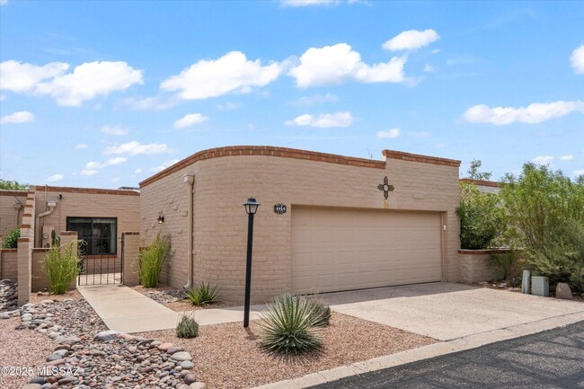 Building Photo - 4814 N Territory Loop