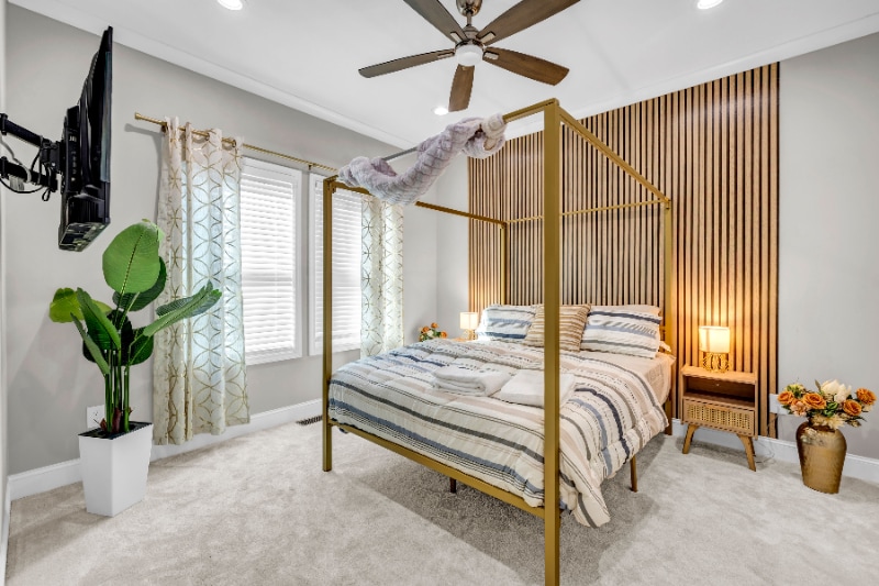 Building Photo - 1330 Adams Dr SW