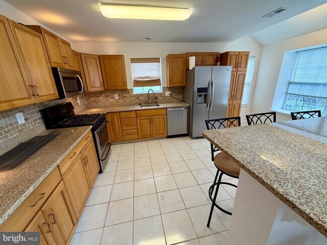 Building Photo - 113 Broadleaf Pl