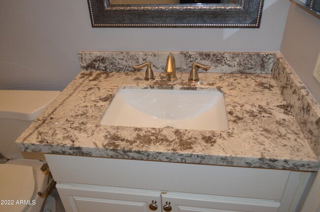 Building Photo - 1701 E Colter St