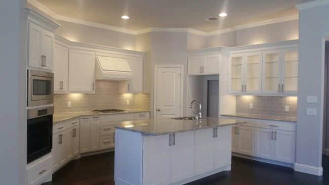 Building Photo - 8421 Snow Egret Way