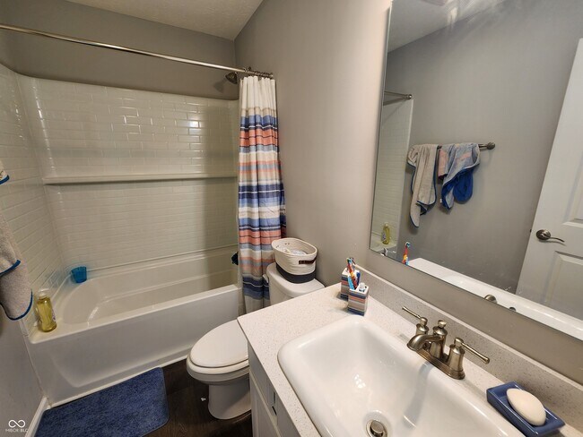 Building Photo - 2573 Plano Dr