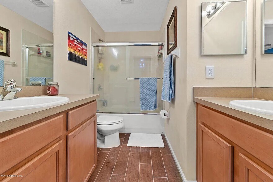 Building Photo - 664 Sunny Stroll Dr