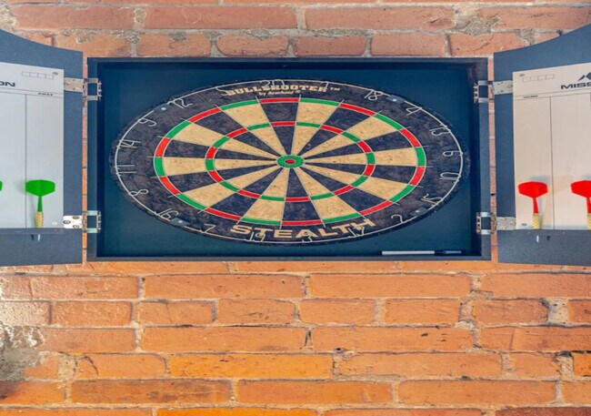 Building Photo - 227 Iron St